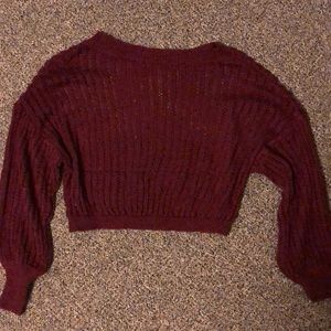 Red mesh log sleeve crop top